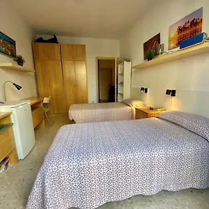 Apartament Barcelona Housing Recommend For Students, Barcelona