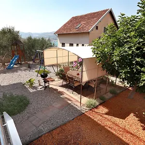 https://apartments-mandaric-trogir.splithotels.org
