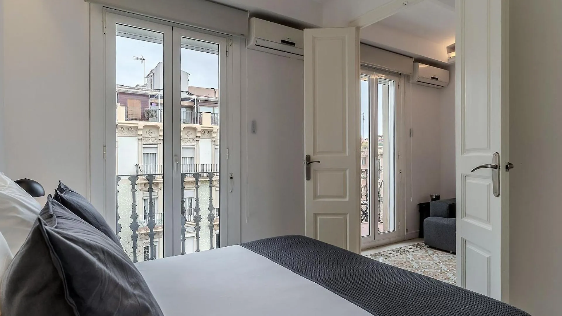 Ab Eixample Calabria Apartment Barcelona 0*,